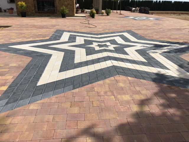 Adoquines Villarrobledo | Cleannox | Adoquines Albacete y Madrid | Pigmentos en adoquines de hormigón