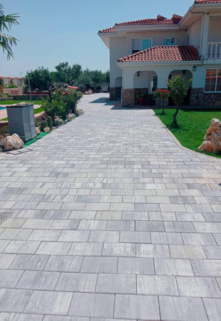 CORDUENTE-2 Adoquín rectangular