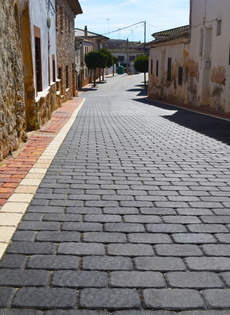 FOTO 1 tebar Adoquín Rugoso - Cleannox