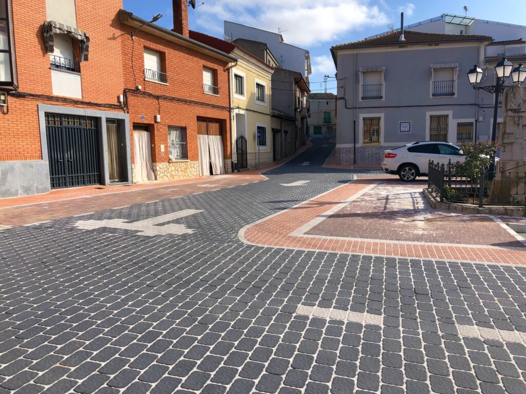 LA PARRILLA Adoquín Rugoso - Cleannox