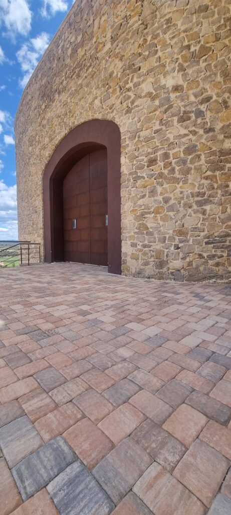 castillo buen suceso Adoquín rugoso - Cleannox