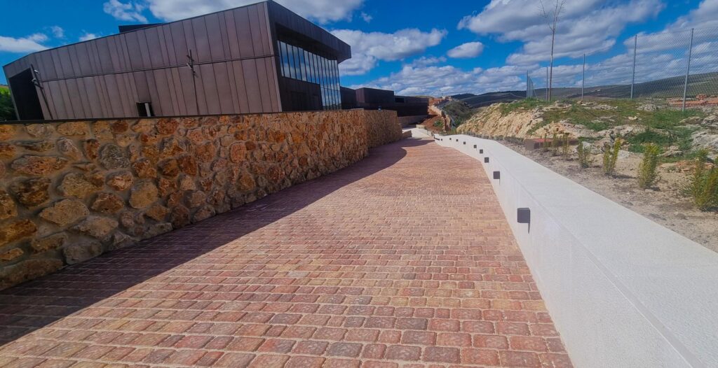 parador Molina de Aragón Adoquín Casco Viejo - Cleannox